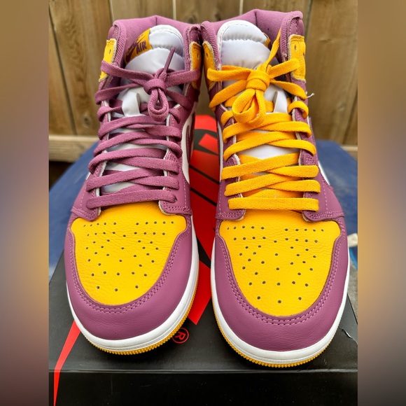 Air Jordan 1 Retro High OG. Band of Brothers - Picture 2 of 12